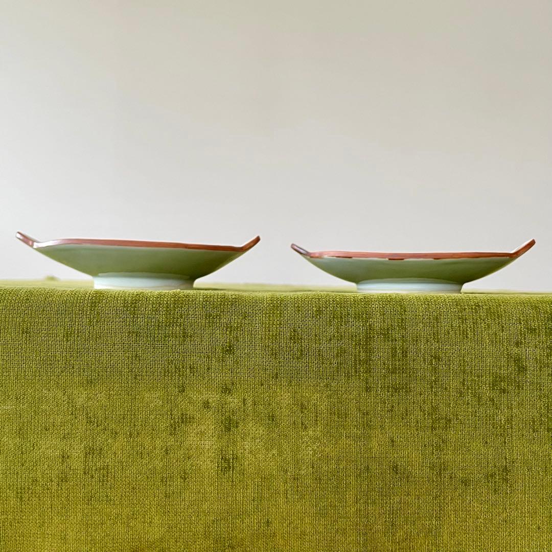 中町いずみ　孔雀の耳付き丸小皿 2枚セット