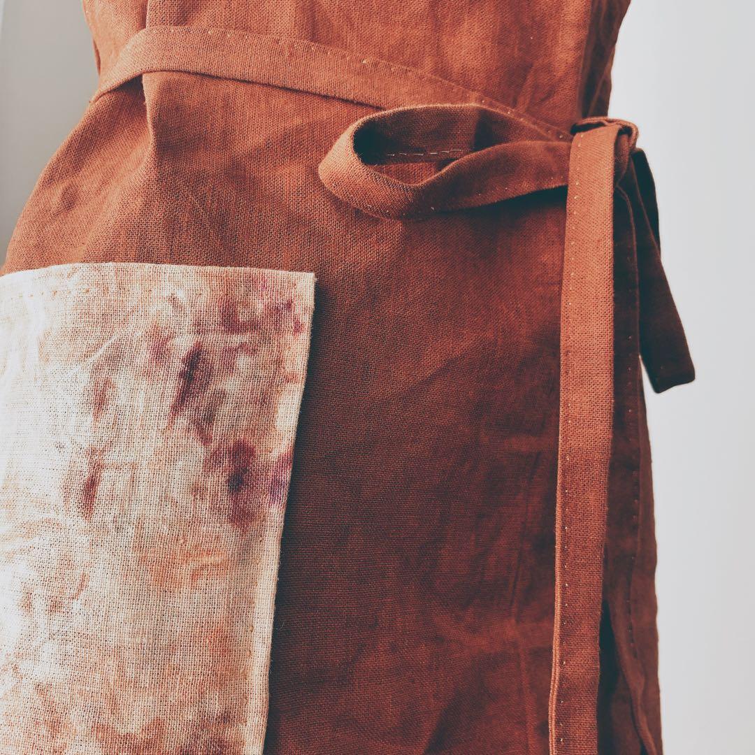 柿渋染めバンドルダイのハンドメイドエプロン