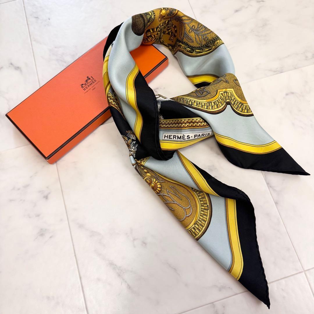 エルメス　カレ90 GRAND APPARAT 盛装の馬　スカーフ　シルク