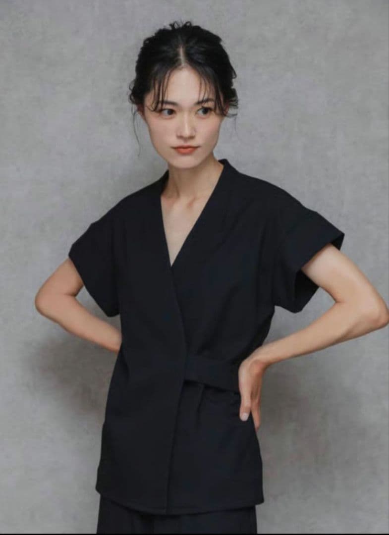 heau サロンウェア　制服　ブラック　Lサイズ