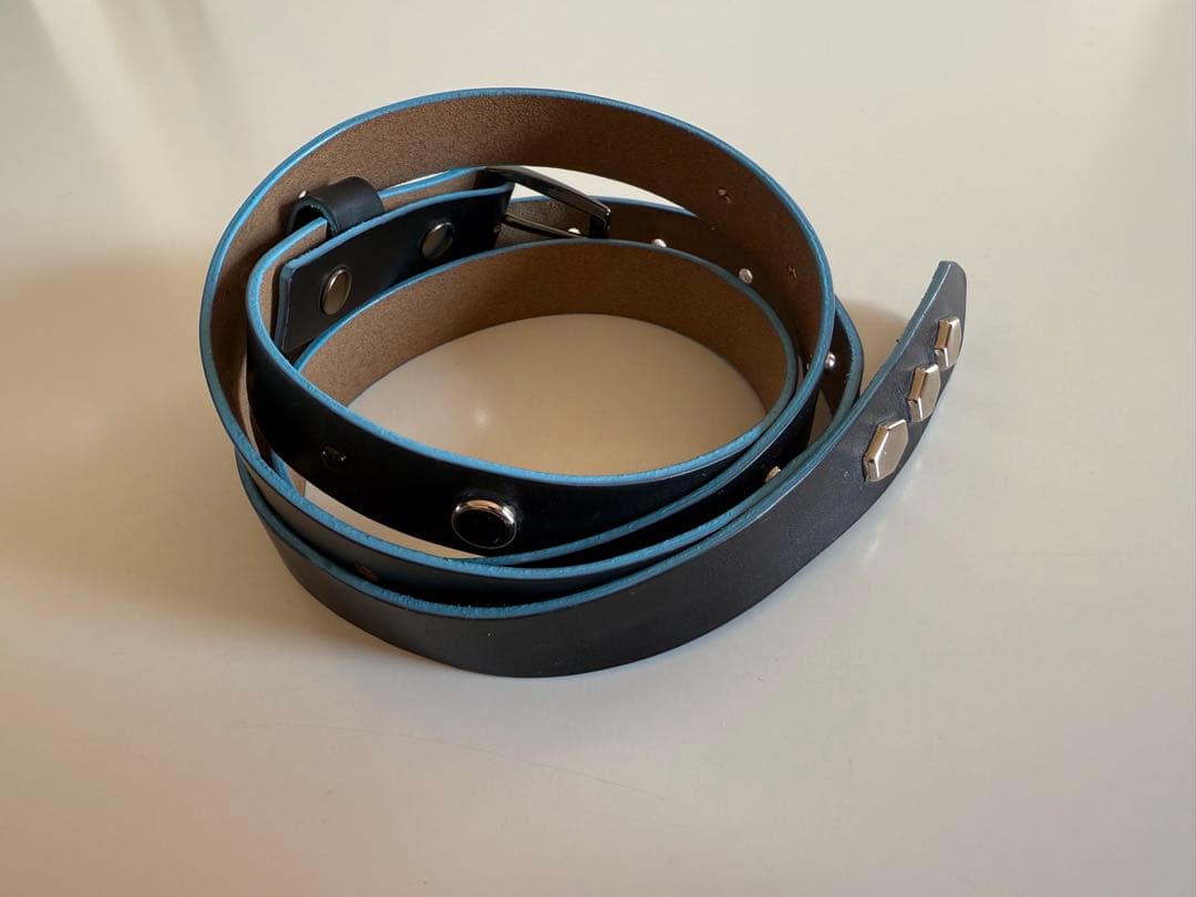 【美品】anytee Narrow Long Belt Black Blue