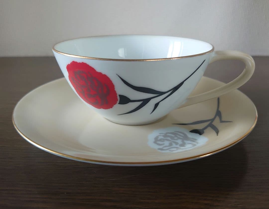 最終！Noritake/日本陶器會社 カーネーション柄ティーセット