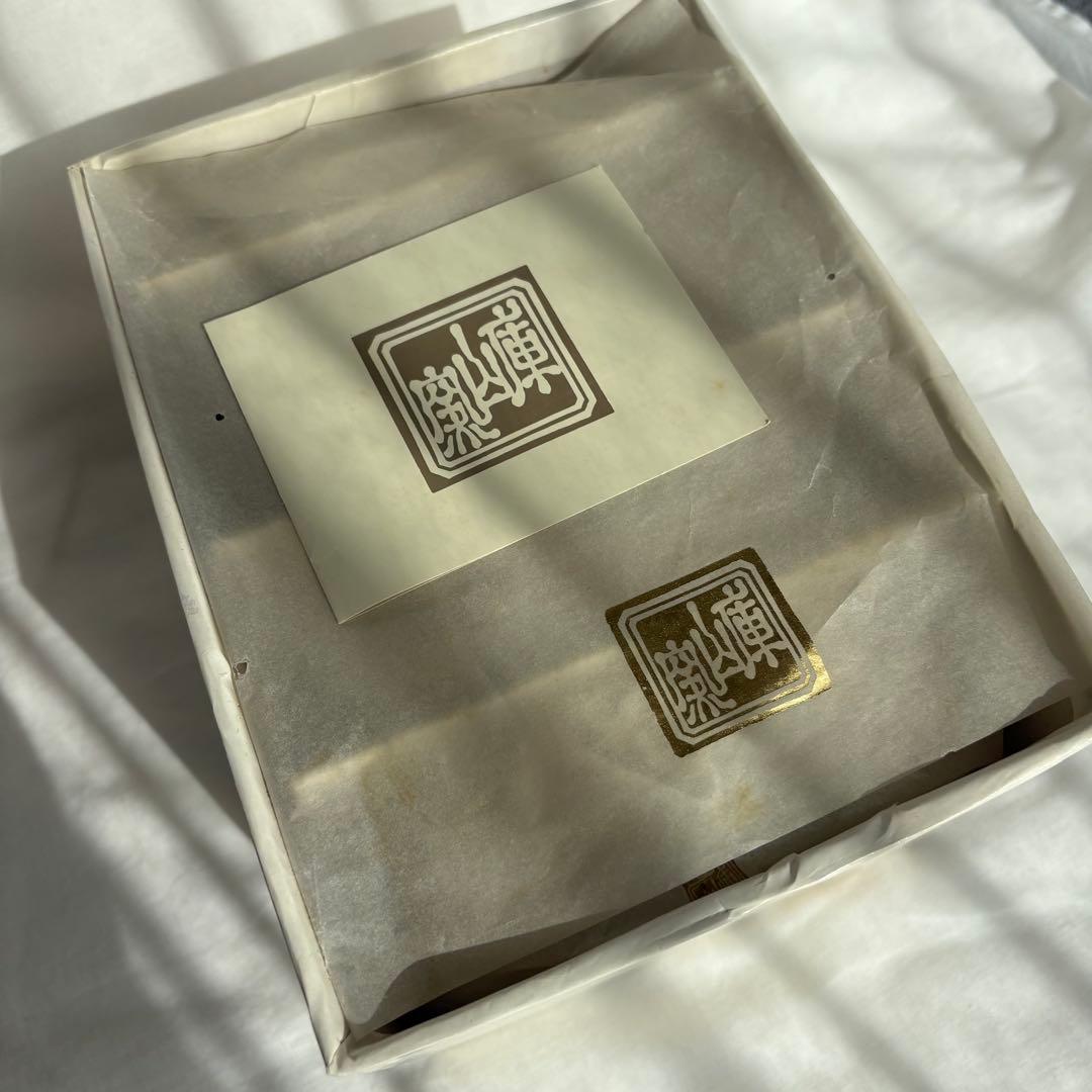 【新品未使用】美濃焼 庫山窯 三段重 金襴手 色絵 金彩 前畑陶器　希少　稀少