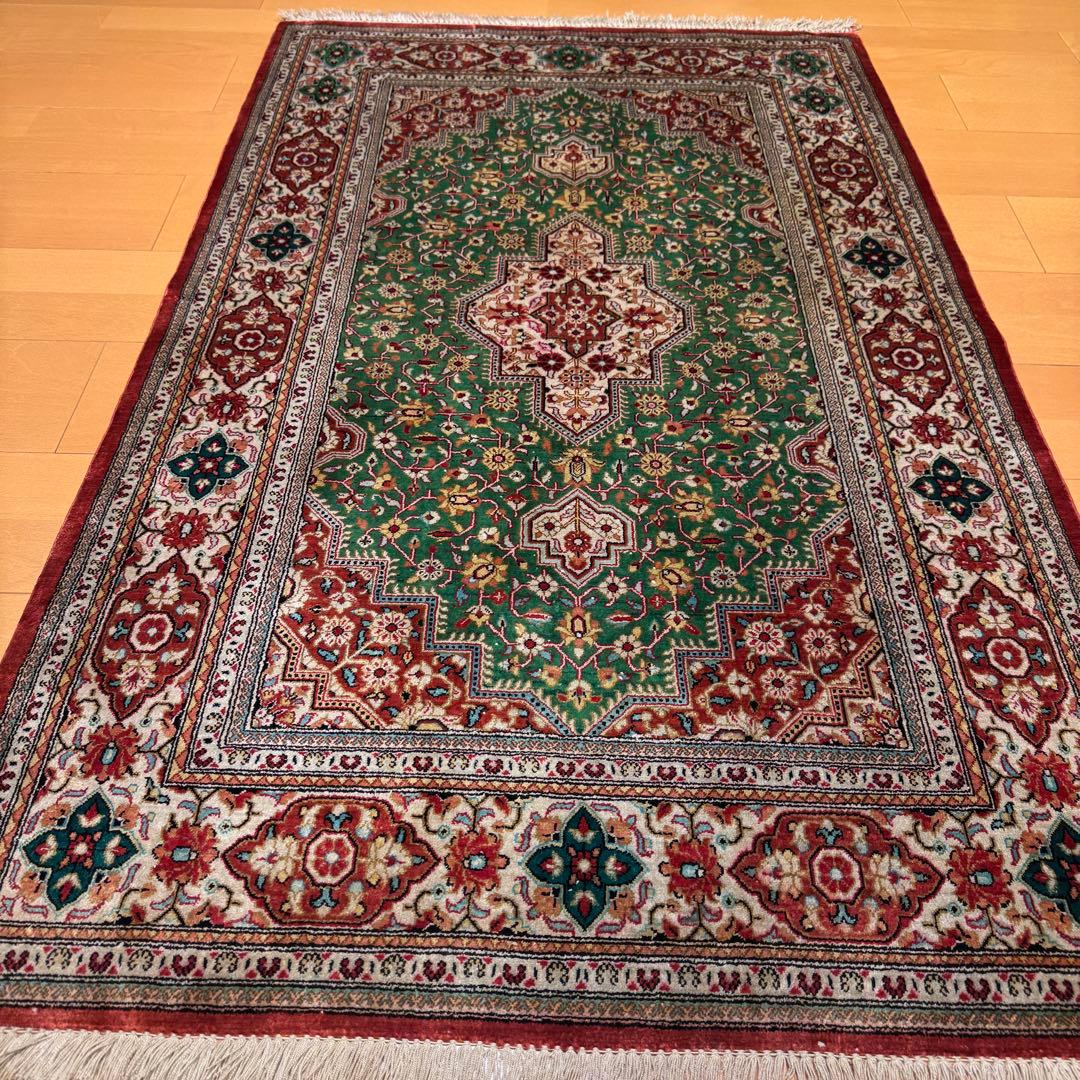 ペルシャ絨毯クム産 100%シルク (2枚)