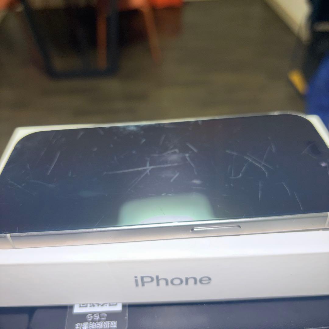 スマートフォン本体 iPhone15 pro white titanium 128GB