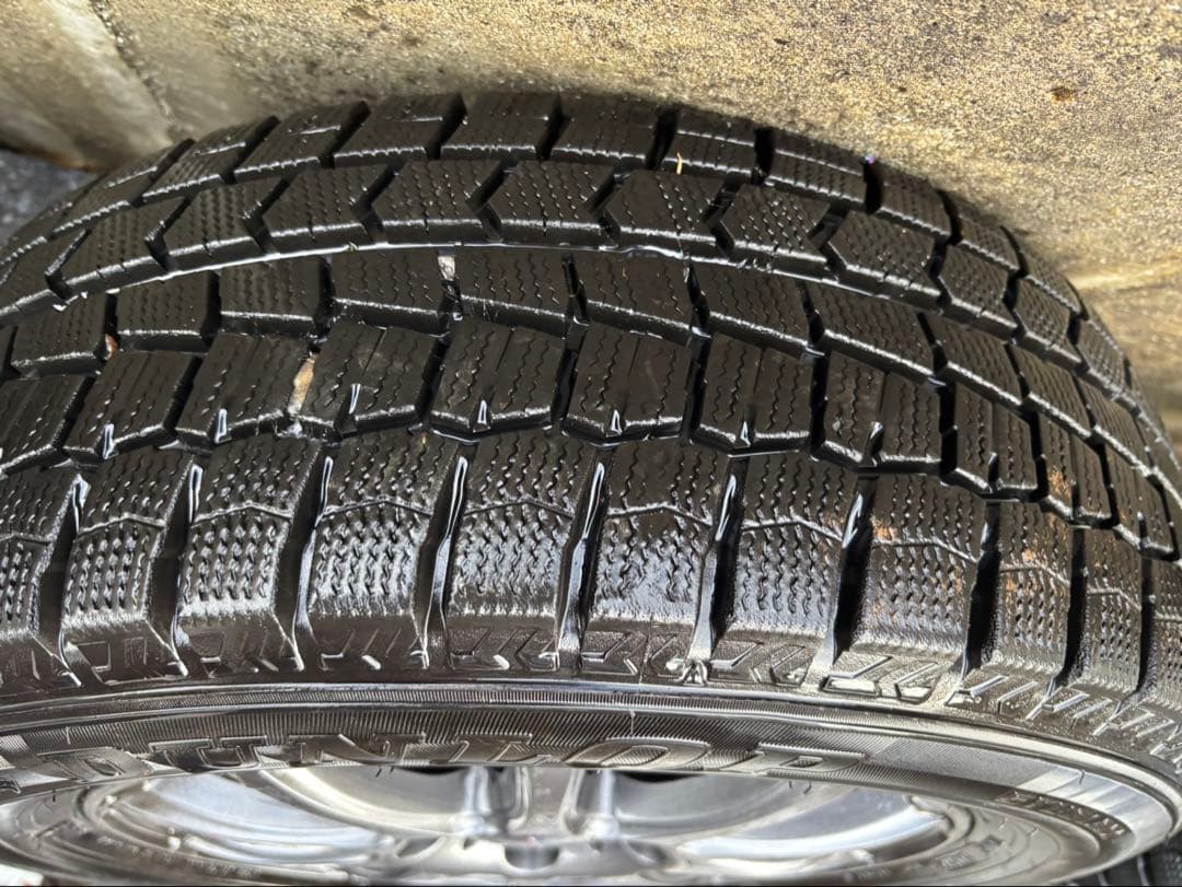 ダンロップウィンターマックス02スタッドレス205/65R15 4本セット