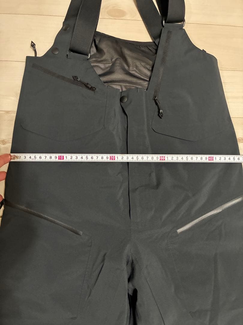 美品バートンAK457 GORE-TEX PRO ビブパンツ　Sサイズ