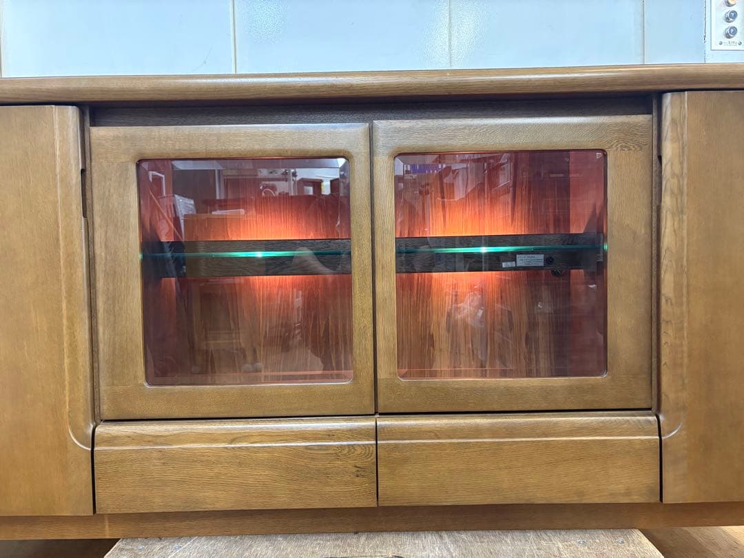 M009 カリモク　サイドボード　リビングボード　キャビネット　幅1800ｍｍ