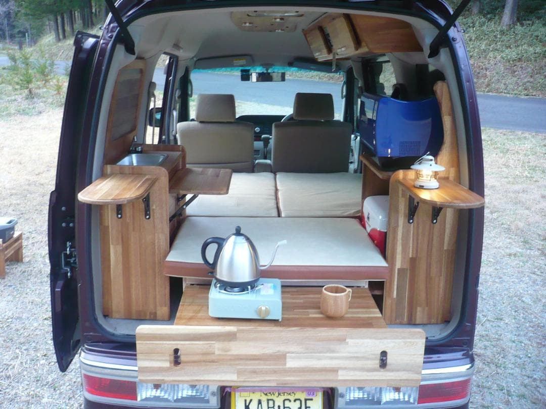 車中泊仕様～本格キャンピングカーまで製作しますっ！
