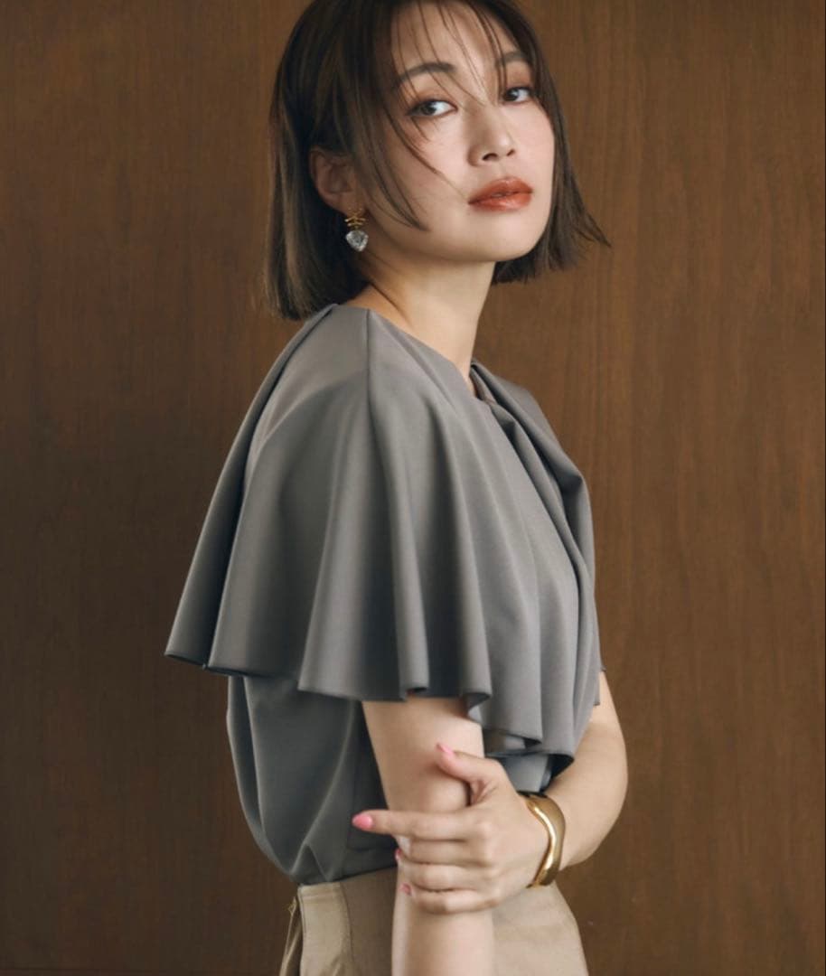 ANAYI ドライポンチラッフルケーププルオーバー　Mサイズ　モカ