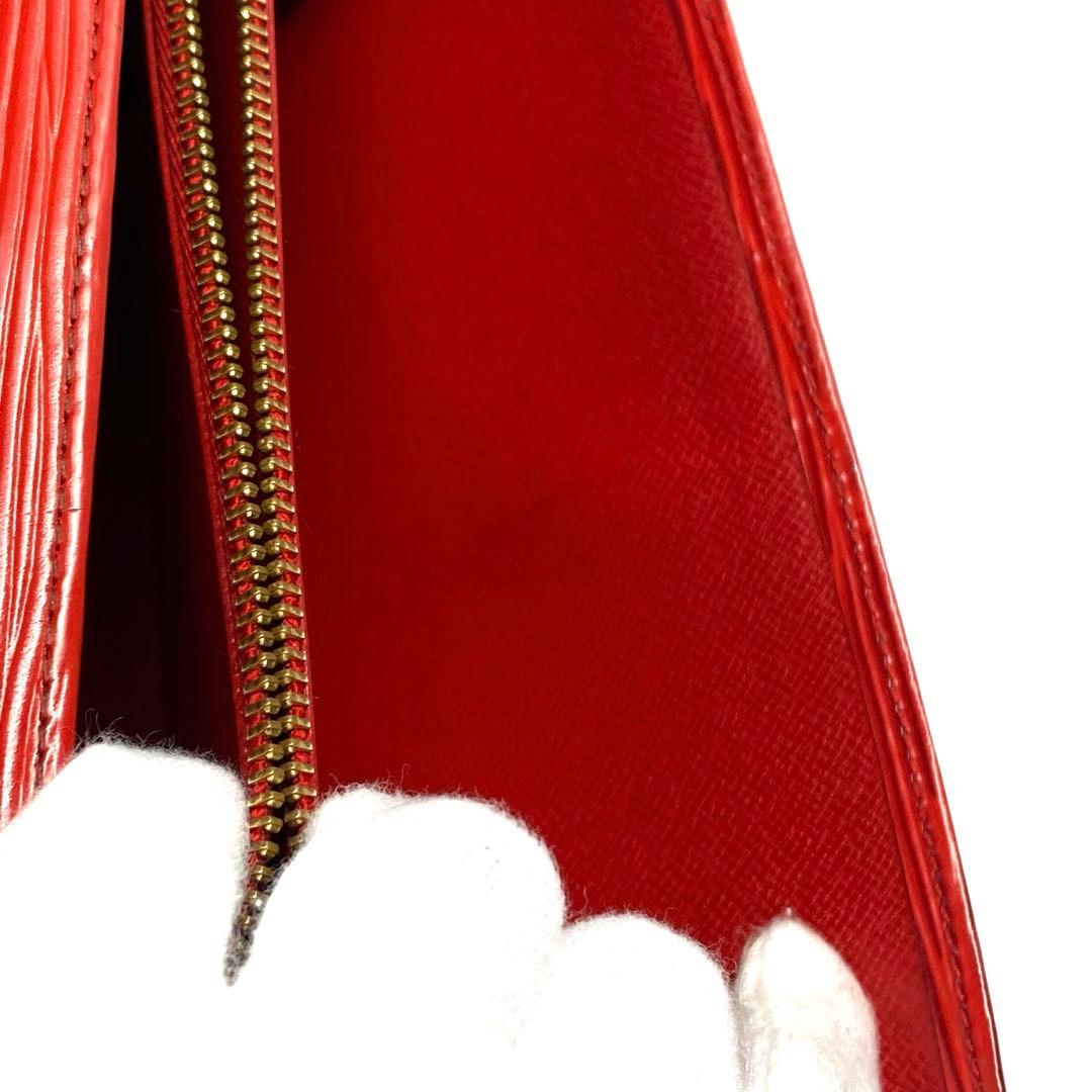 LOUIS VUITTON ルイヴィトン　エピ　赤　二つ折り財布