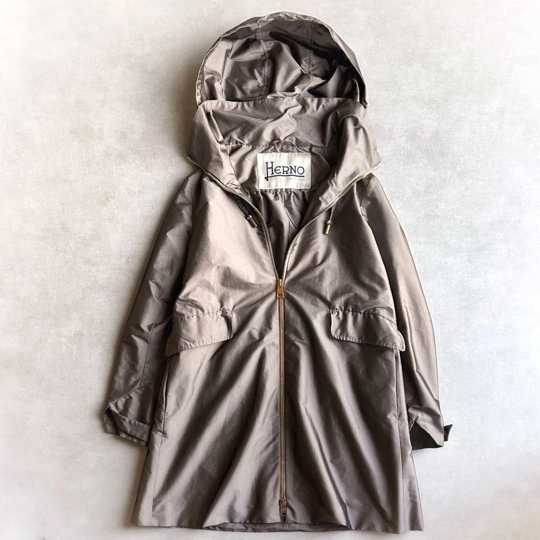 美品▲HERNOヘルノ//テックタフタ フード付きスプリングコート▲サイズ38
