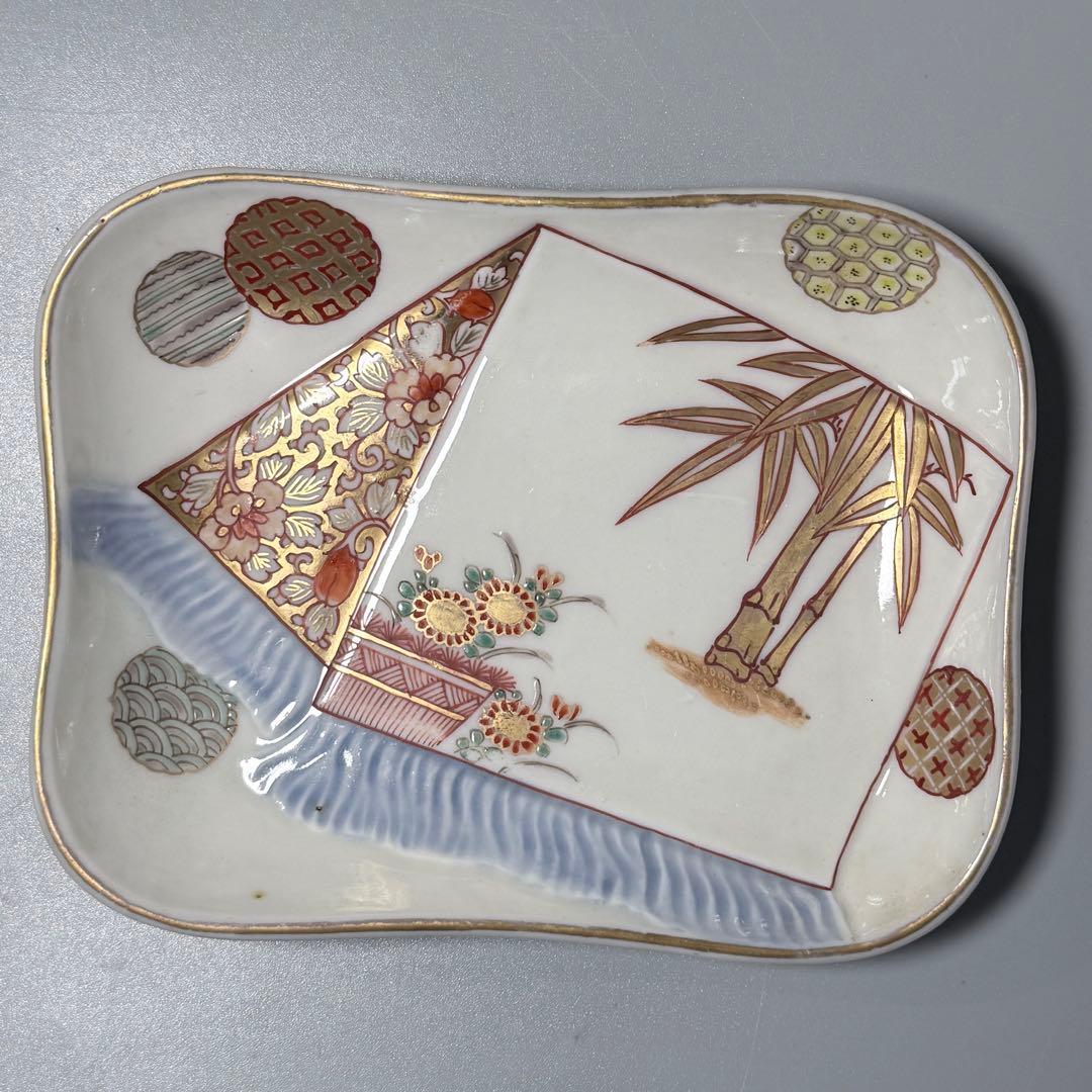 幕末〜明治期　古伊万里　色絵丸文様陽刻四方角皿　五枚　裏赤絵七宝文様　器を楽しむ