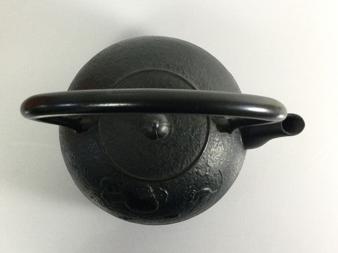 南部鉄器 鉄瓶 容量2L 盛榮堂造 打出の小槌図 縁起物 L336