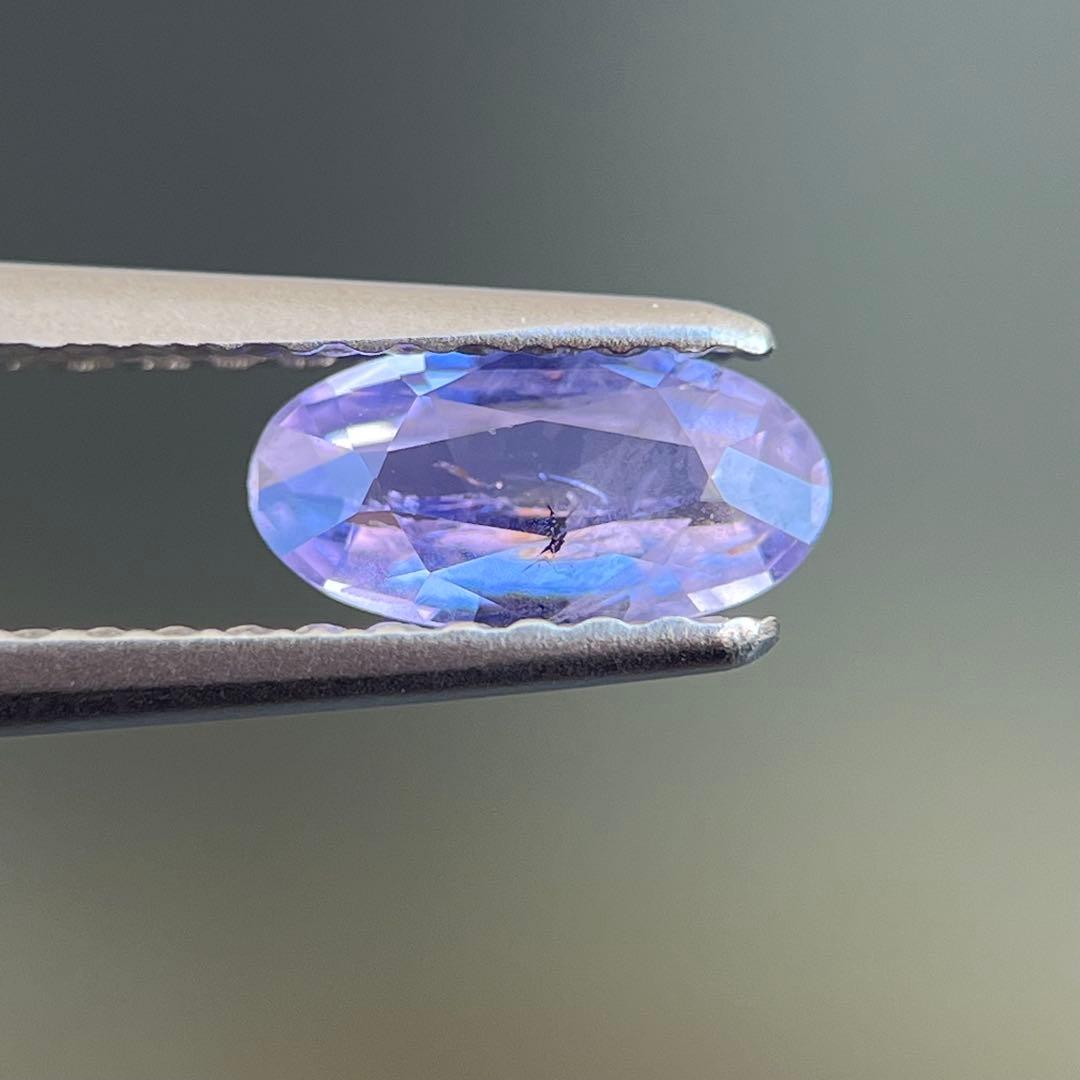 スリランカ産非加熱天然パープルサファイアルース