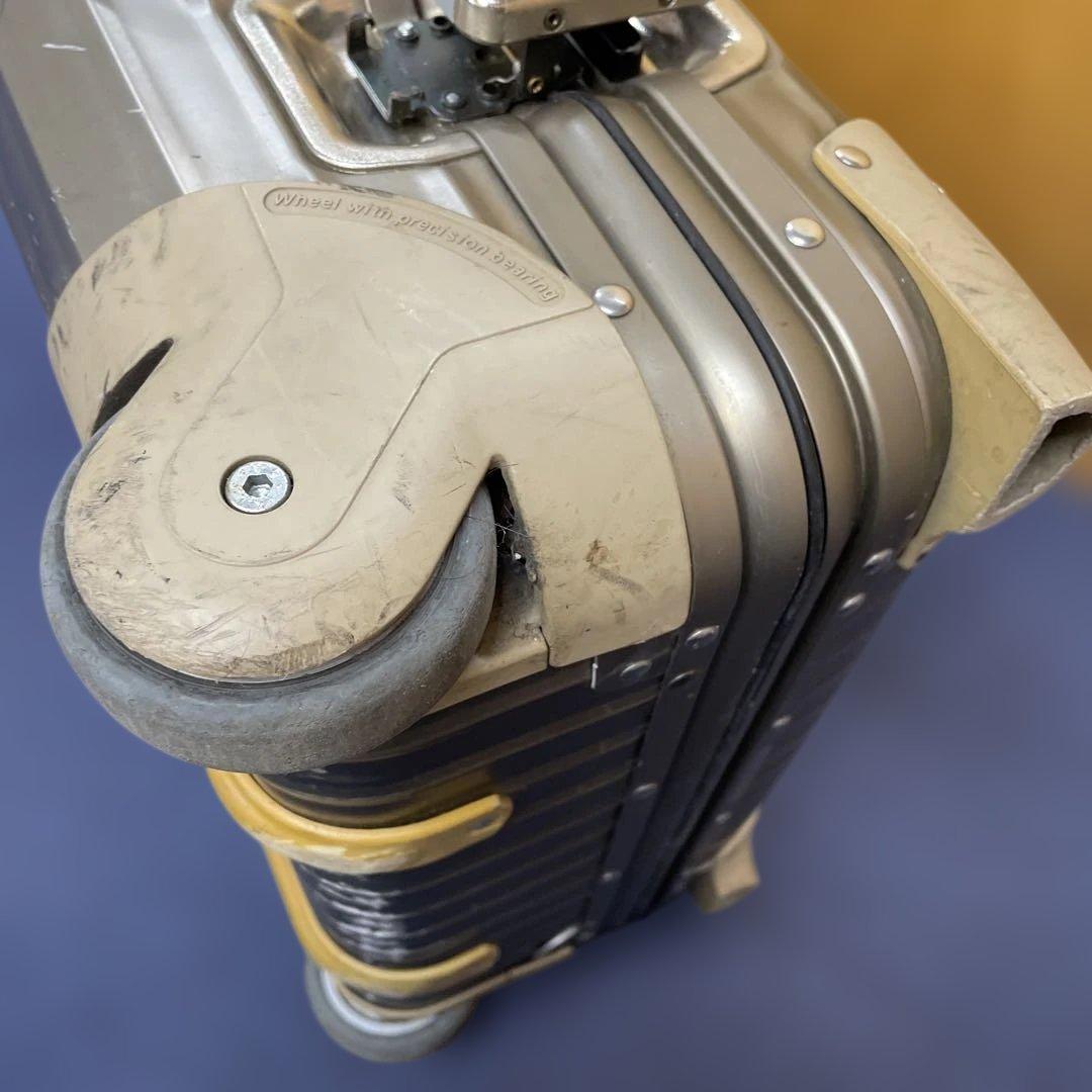 RIMOWAリモワ　トパーズ　チタニウム　2輪　32L