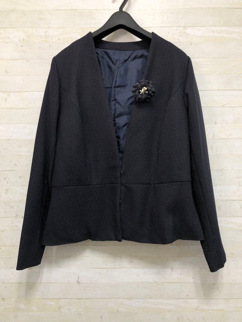 新品☆LLトール紺系♪フォーマルパンツスーツ3点♪ツイード調ジャケット〇D159