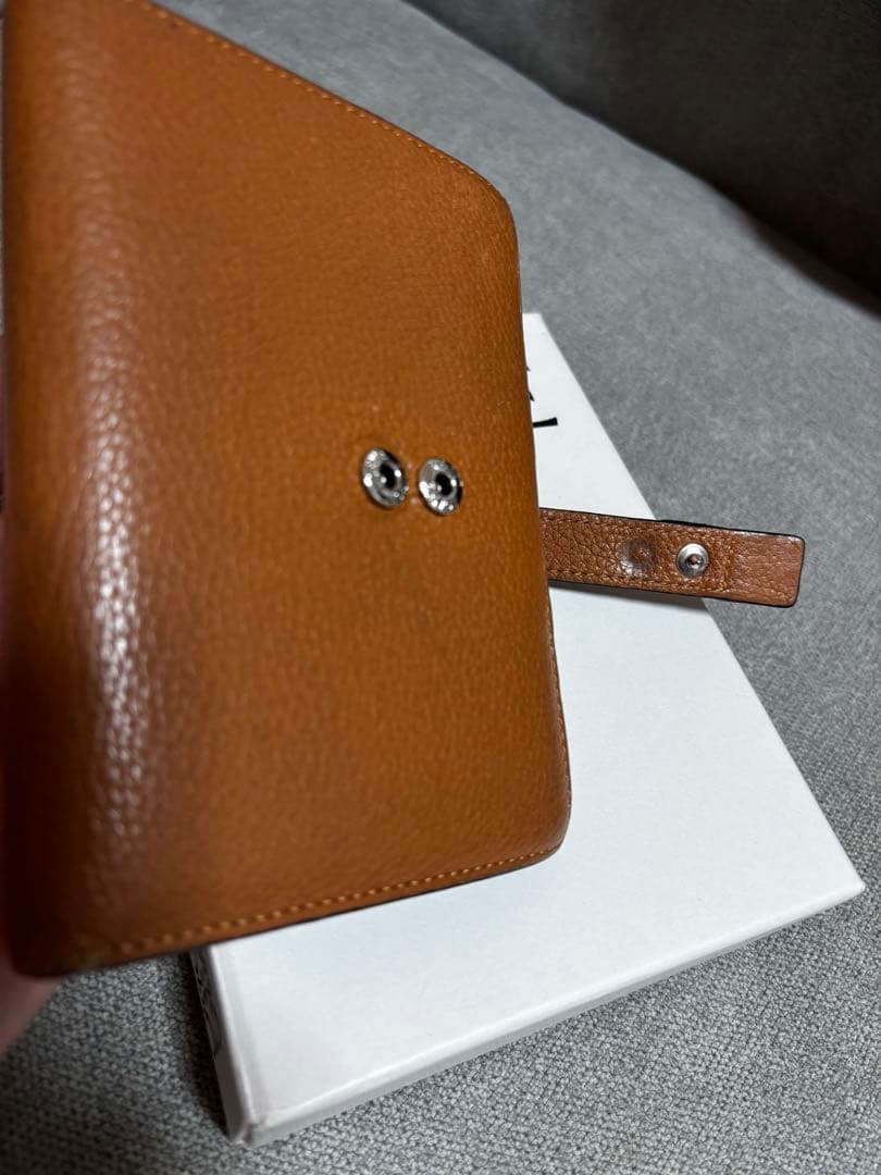 LOEWE 二つ折り財布 ブラウン