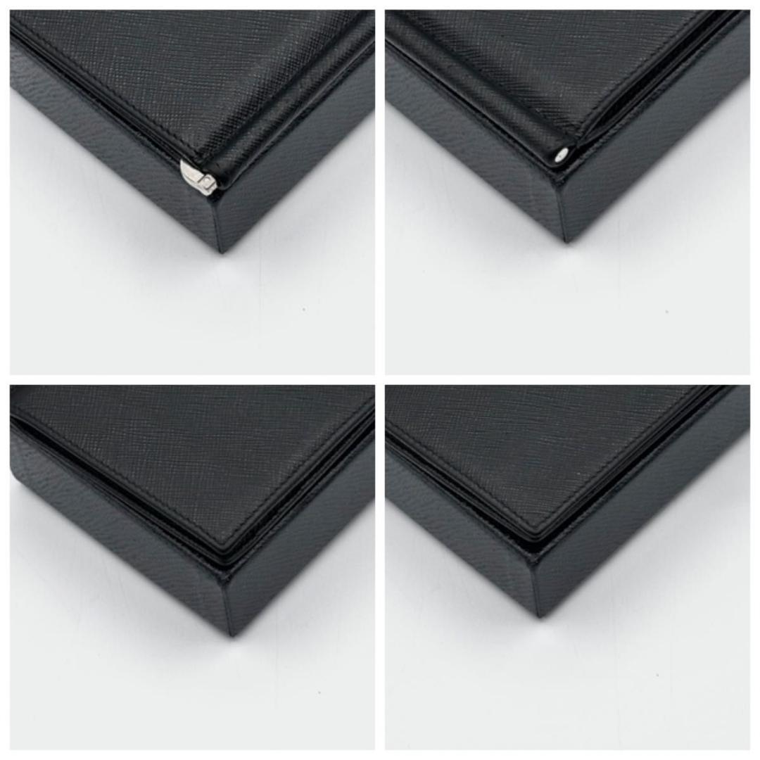 新品に近い プラダ 現行 マネークリップ サフィアーノ 三角プレート 黒