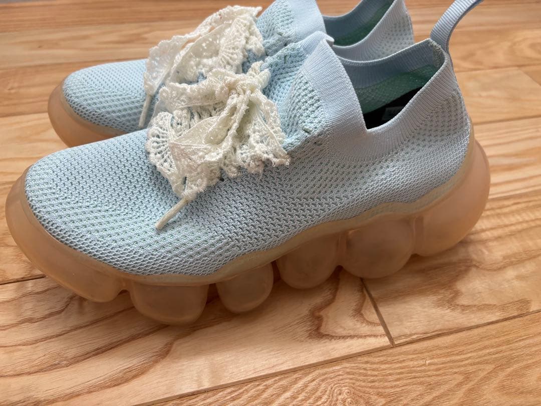 グラウンズ　スニーカー