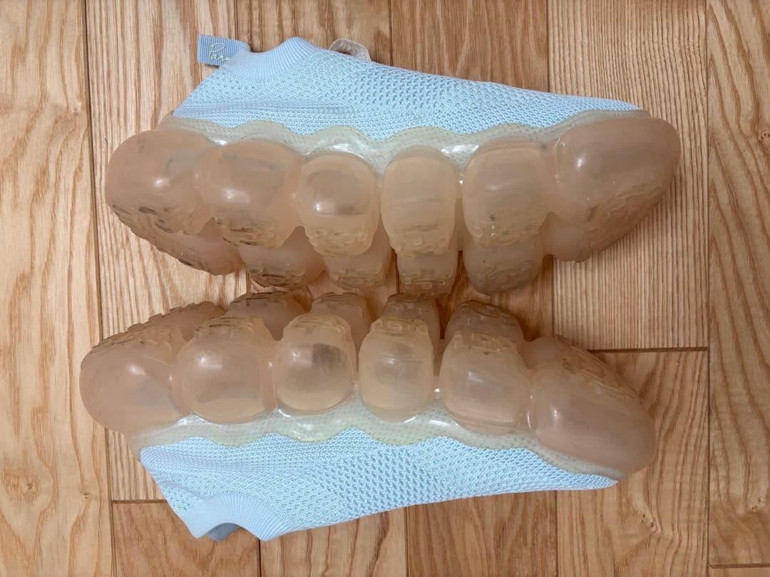 グラウンズ　スニーカー