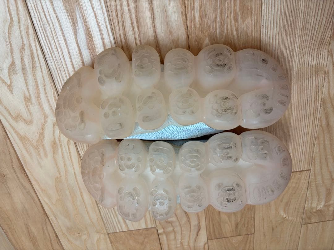 グラウンズ　スニーカー