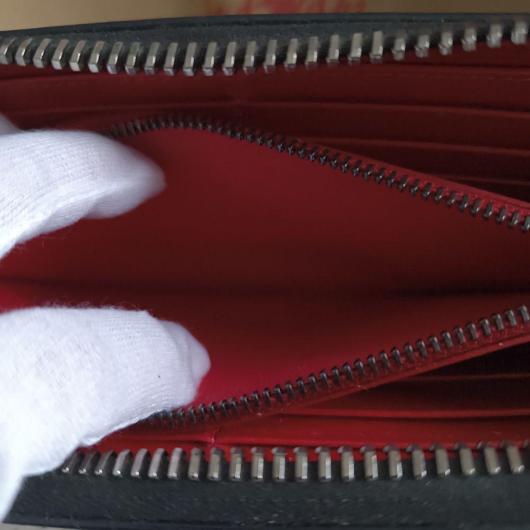 Christian Louboutin 長財布 レッド