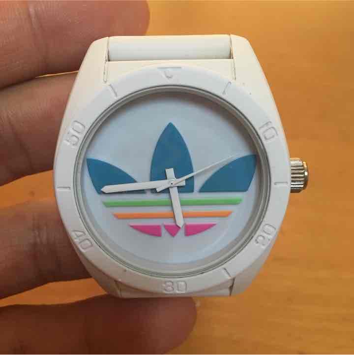 アディダス 時計 adidas サンティアゴ