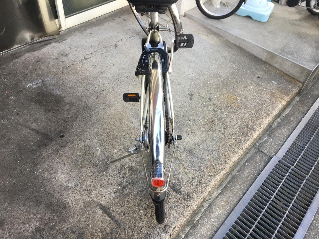 地域限定送料無料　ビビ　シティ　内装5段変速　チタンシルバー　神戸市　電動自転車