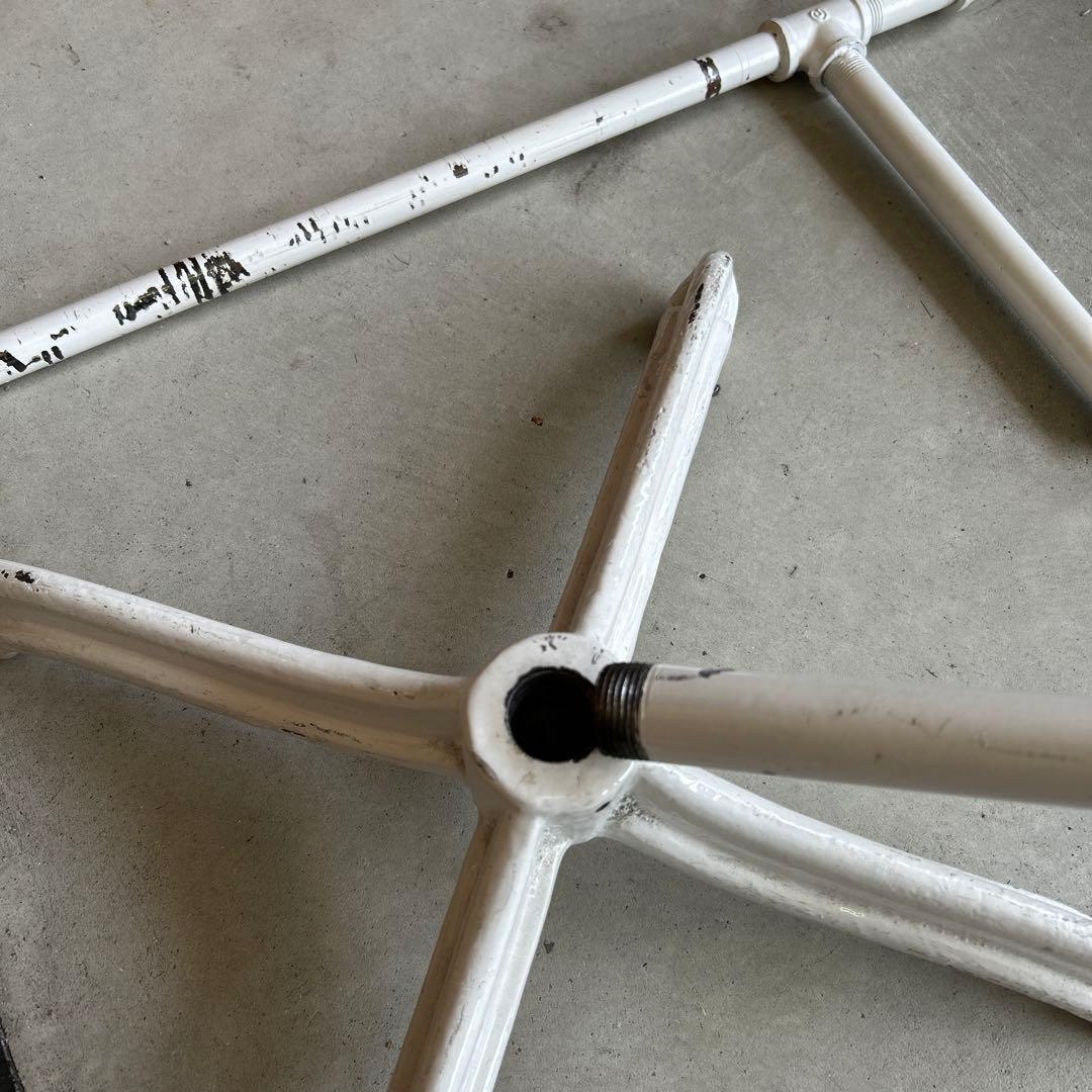 インダストリアル 配管パイプ アイアン ハンガーラック 無骨 シャビー 白