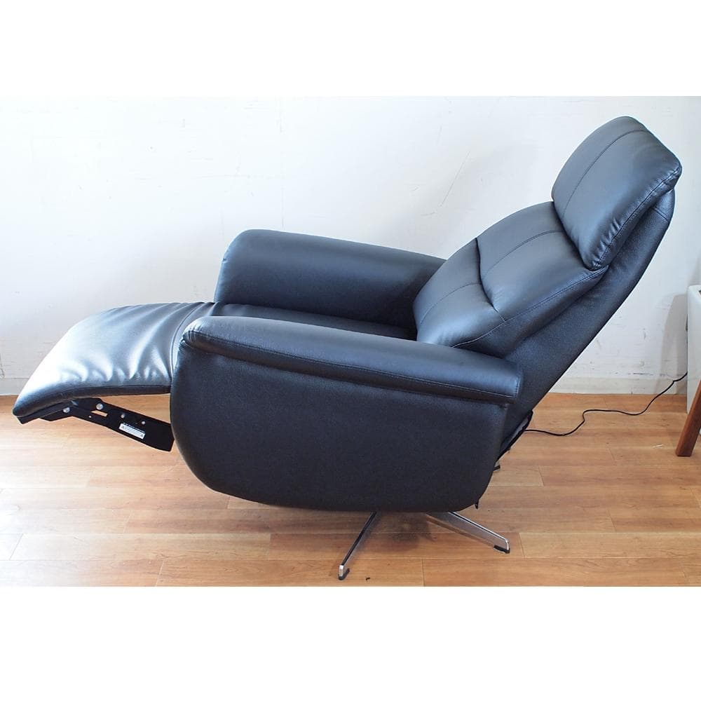 美品 電動リクライニング パーソナルチェア 革 1人掛け ソファ