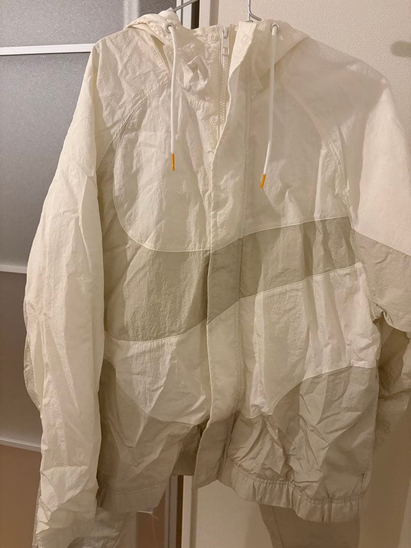 NIKE ウィンドブレーカー