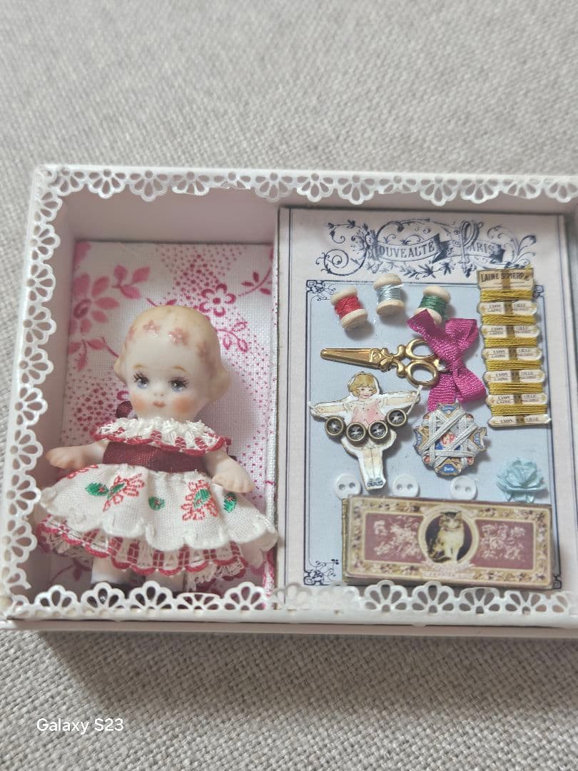 お針こ堂さん作品、ミニチュアビスクドール
