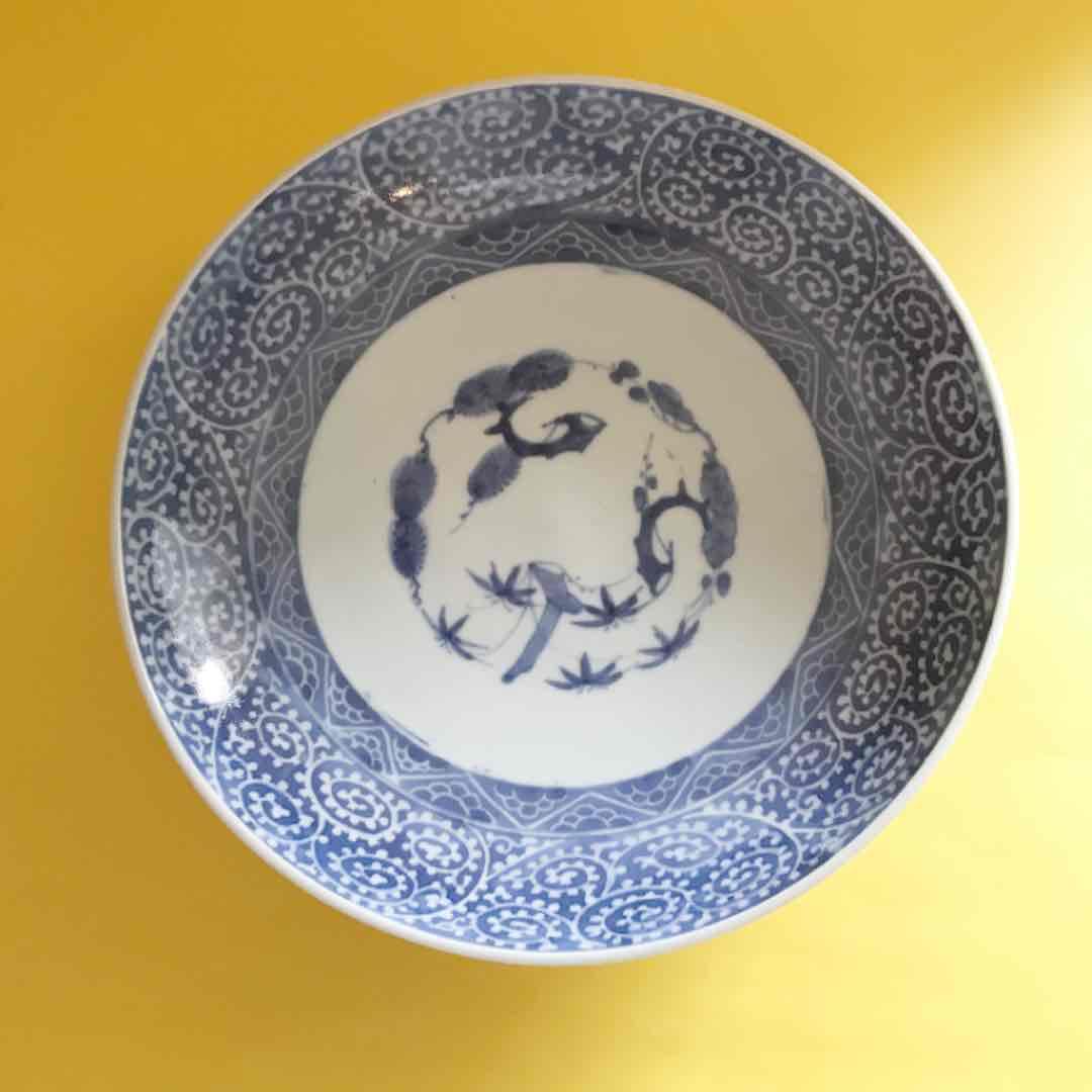 骨董染付松竹梅たこ唐草文様深大皿