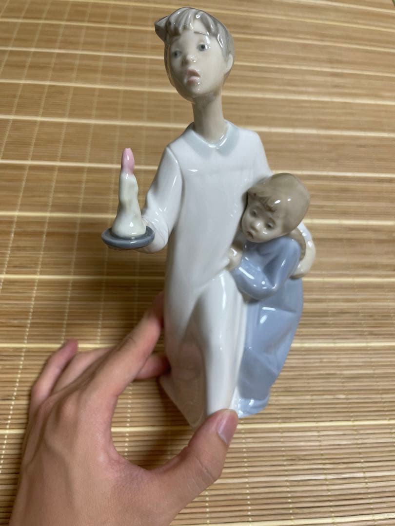 LLADRO (リヤドロ) フィギュリン ナイトシャツの子供たち