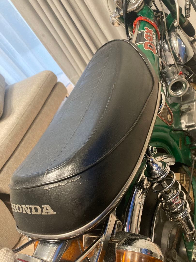 Dax　ST50 純正シート