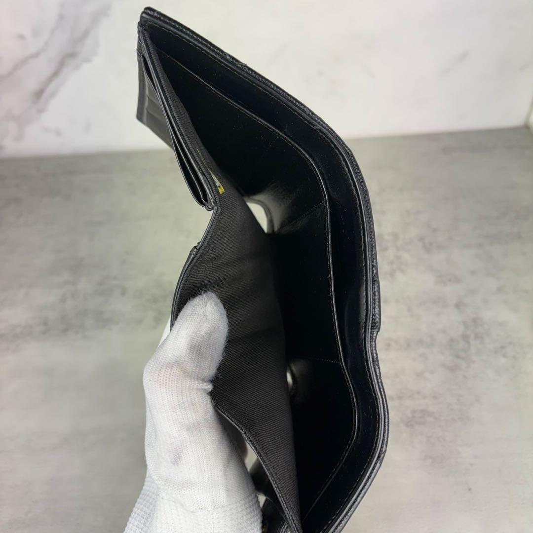 CHANEL マトラッセ　キャビアスキン　三つ折り　財布　ケース