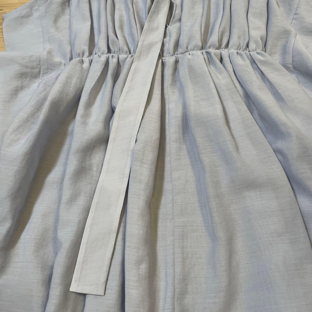 美品【ADORE】スパンボイルブラウス水色