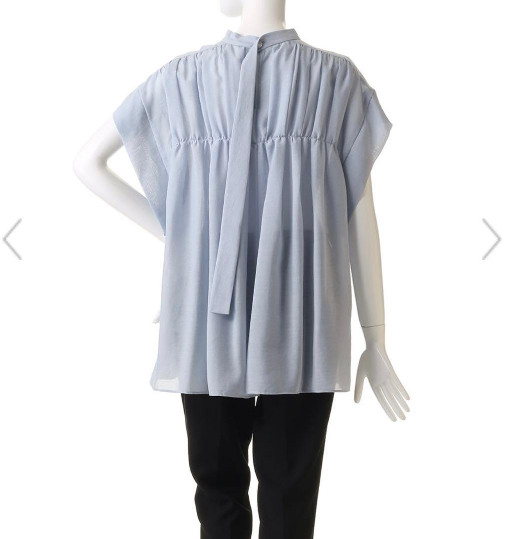 美品【ADORE】スパンボイルブラウス水色