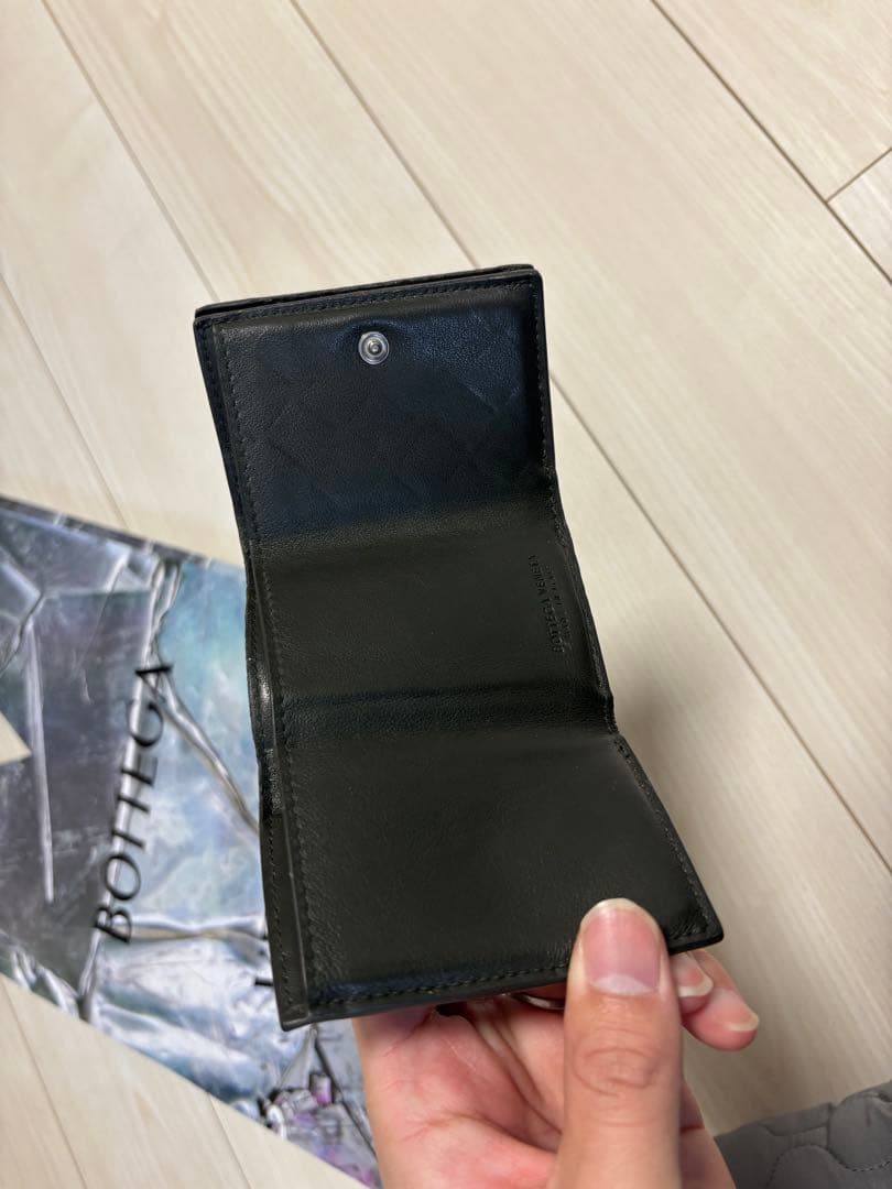 BOTTEGA VENETA カーキ三つ折り財布
