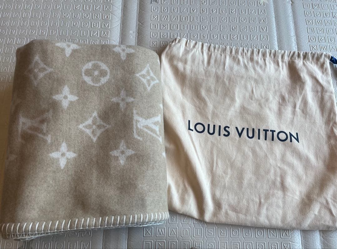 美品⭐︎ルイヴィトン　プレッドネオ　モノグラム　ブランケット　毛布　袋おまけ