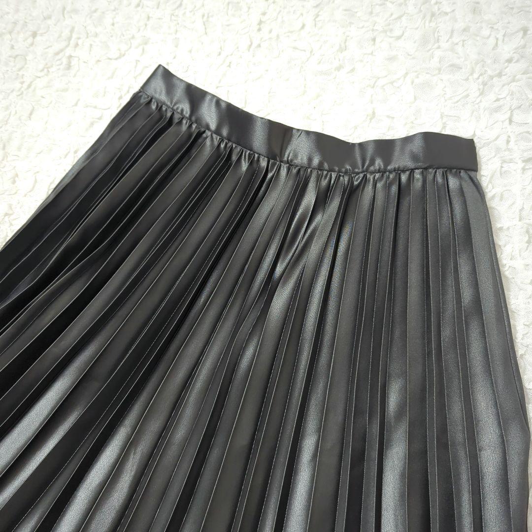 ✨️美品✨️23区 レザーライクプリーツスカート グレー 光沢 36 洗える