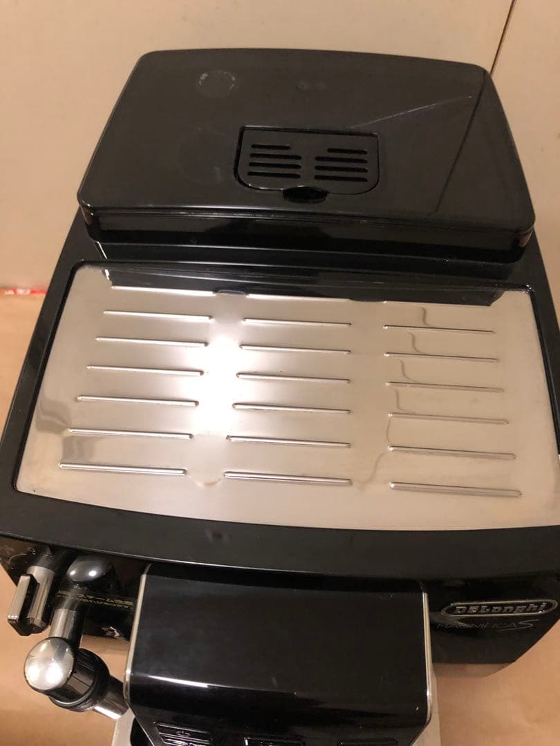 デロンギ　マグニフィカS コンパクト全自動エスプレッソマシン