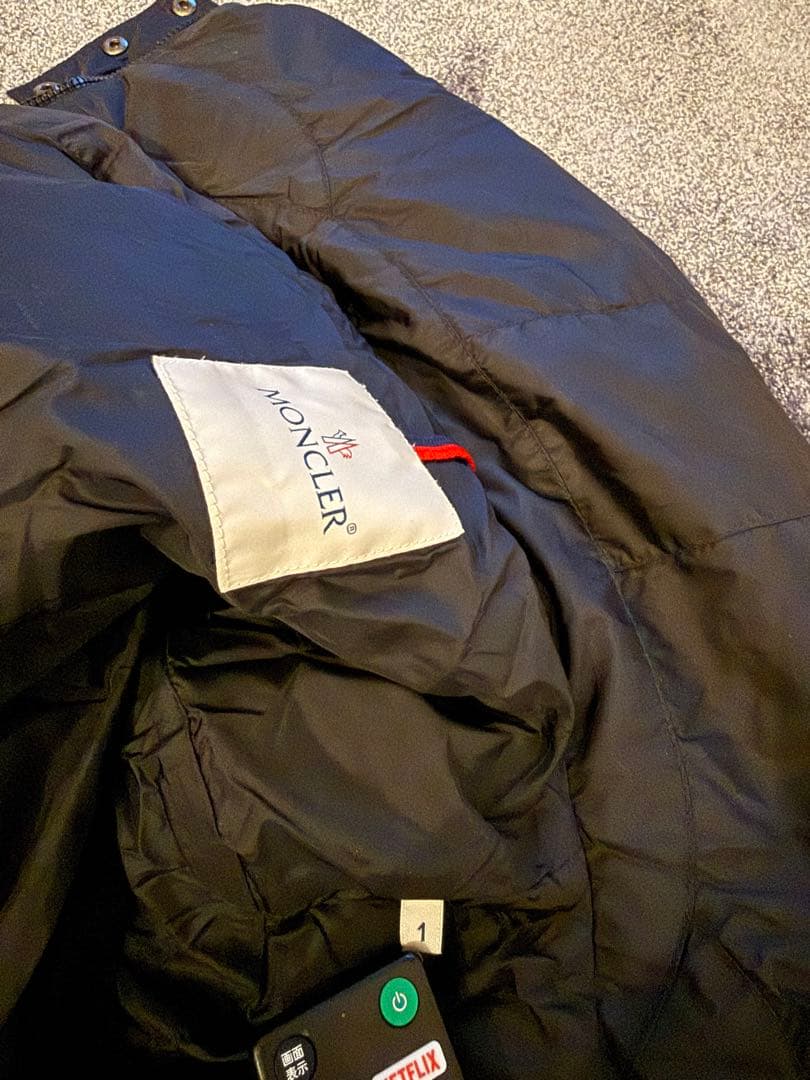 Moncler 黒 ロングダウンジャケット