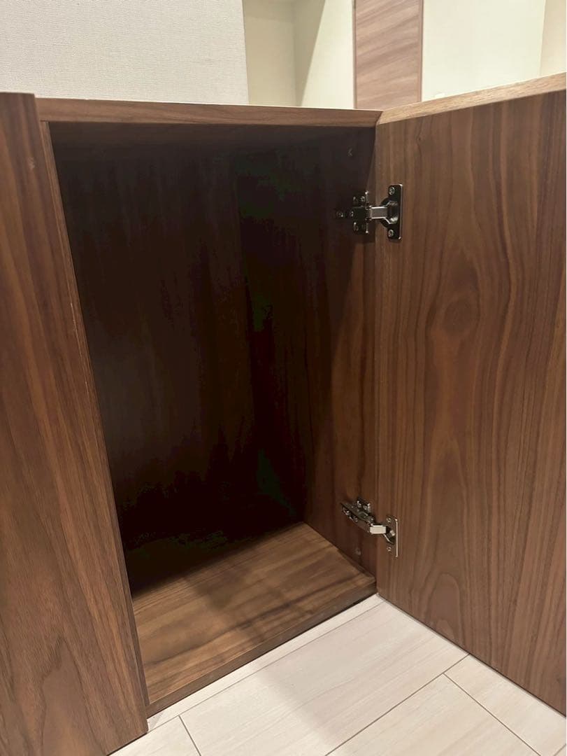 ACTUS【名作】 サイドボード 落ち着きのある重厚感 ウォールナット製