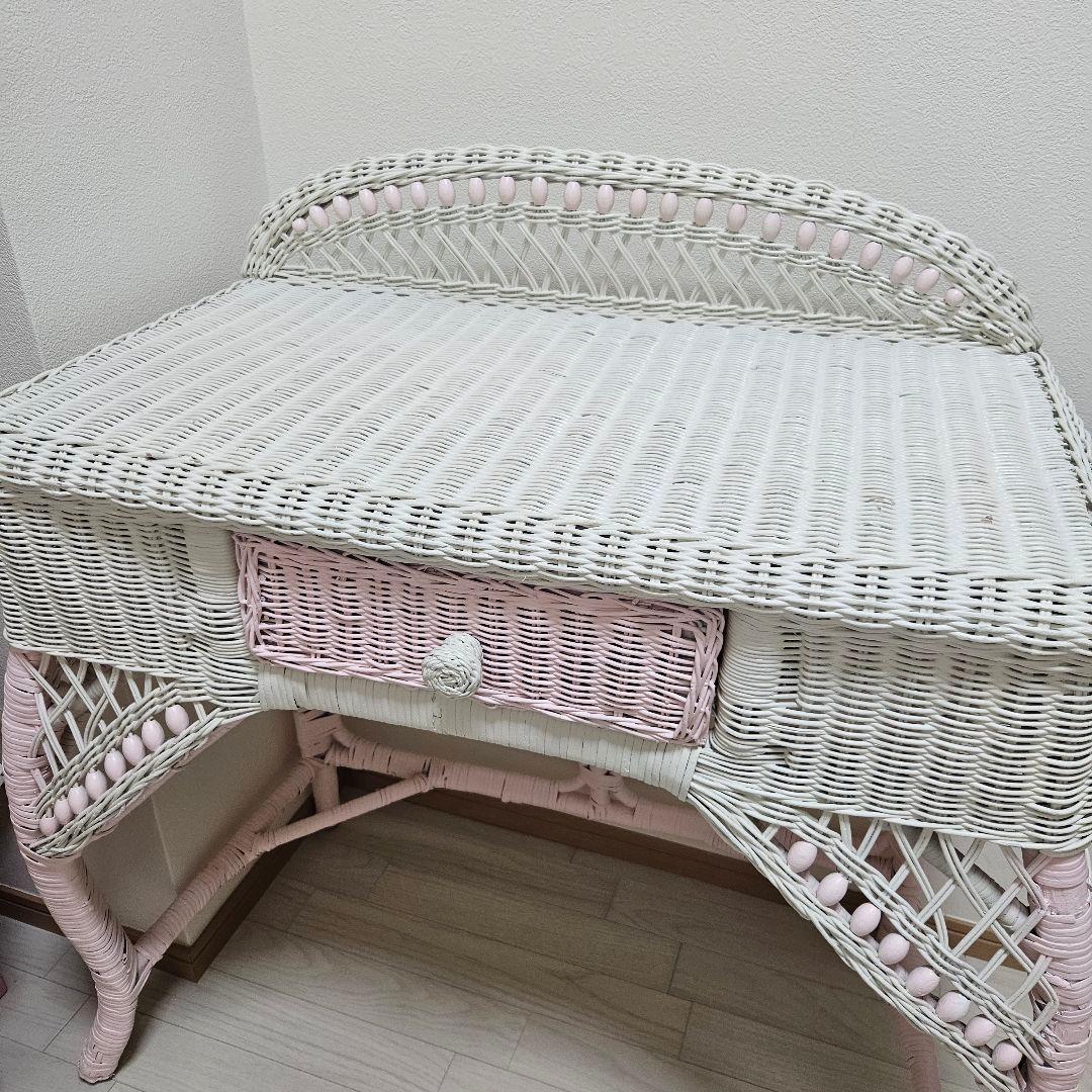 ヴィンテージ　ウィッカーデスク　パステル