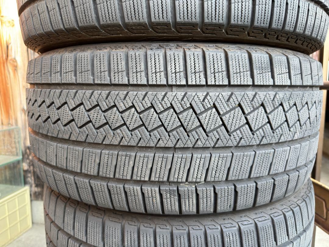 _とと_　ピレリ アイスゼロアシンメトリコ 245/40R18 4本