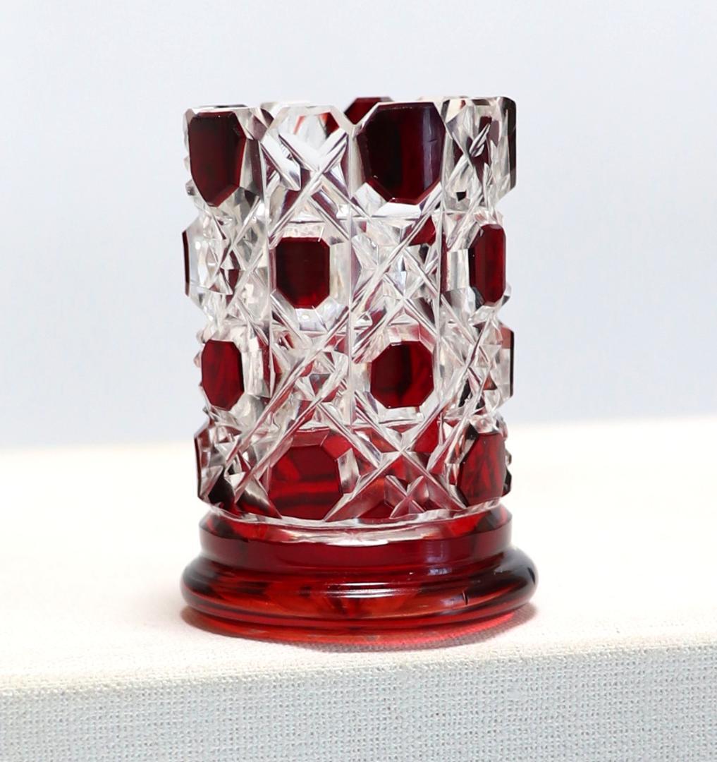オールド・バカラ ディアマン・ピエーリー ワインレッド色被せ装飾ミニチュール花瓶