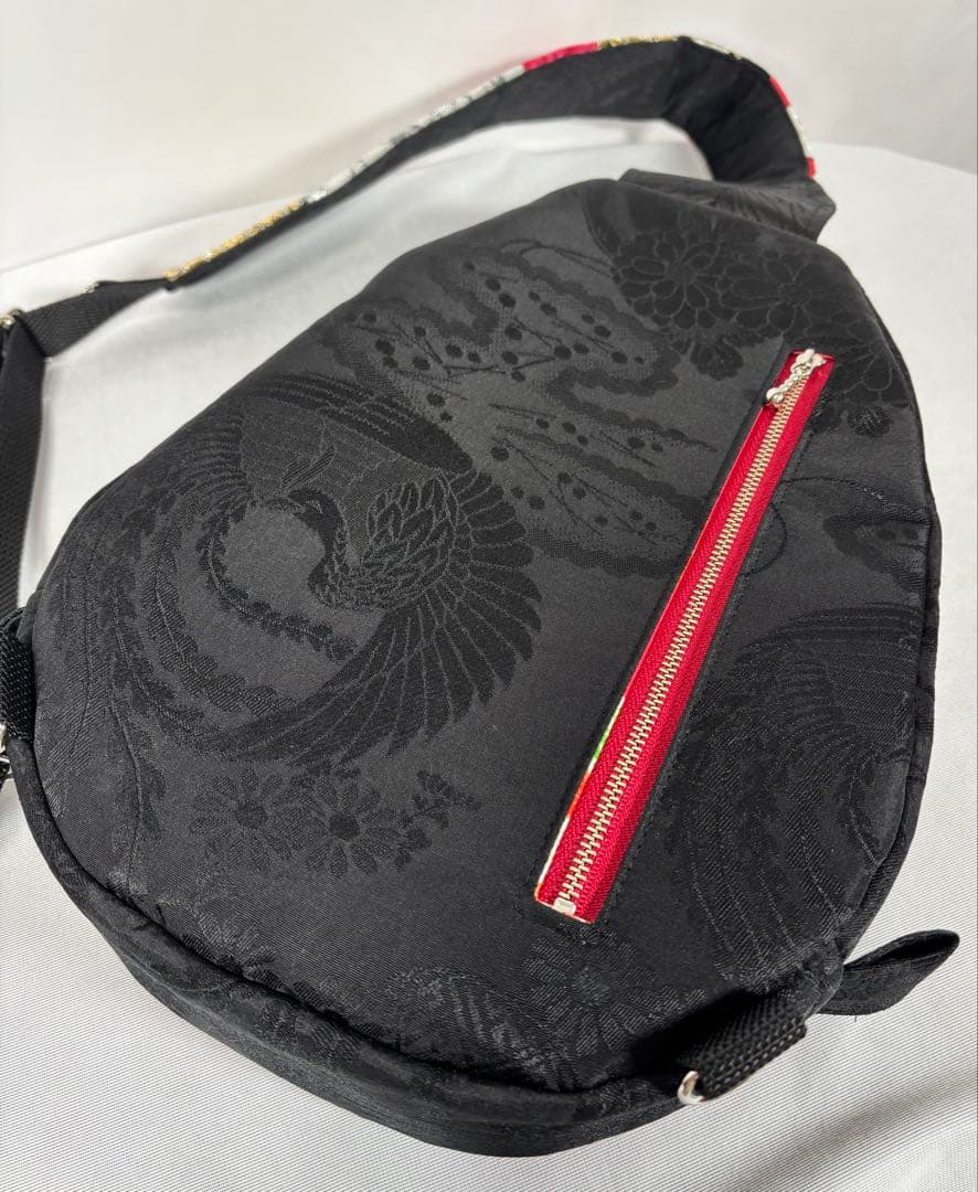 帯バッグリメイク　777番ボディバッグ　赤金銀鳳凰