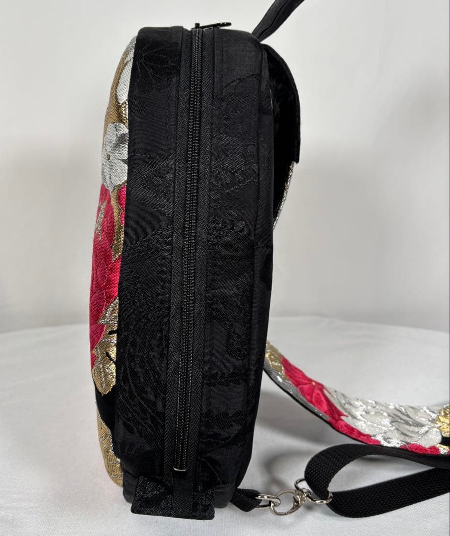 帯バッグリメイク　777番ボディバッグ　赤金銀鳳凰